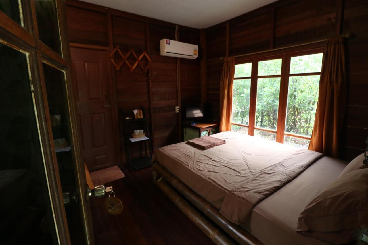 Suchanaree@Laemngop Trat Exterior photo