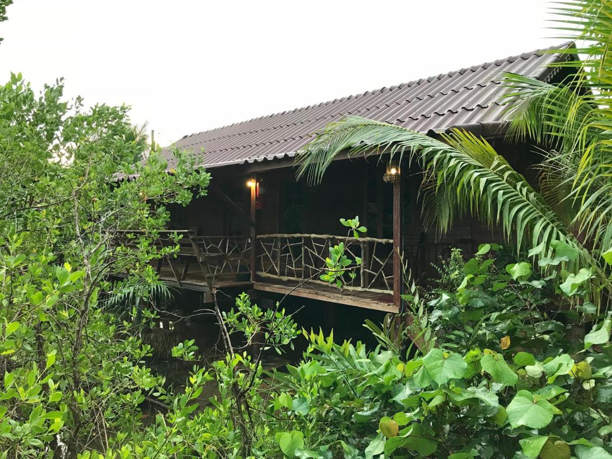 Suchanaree@Laemngop Trat Exterior photo