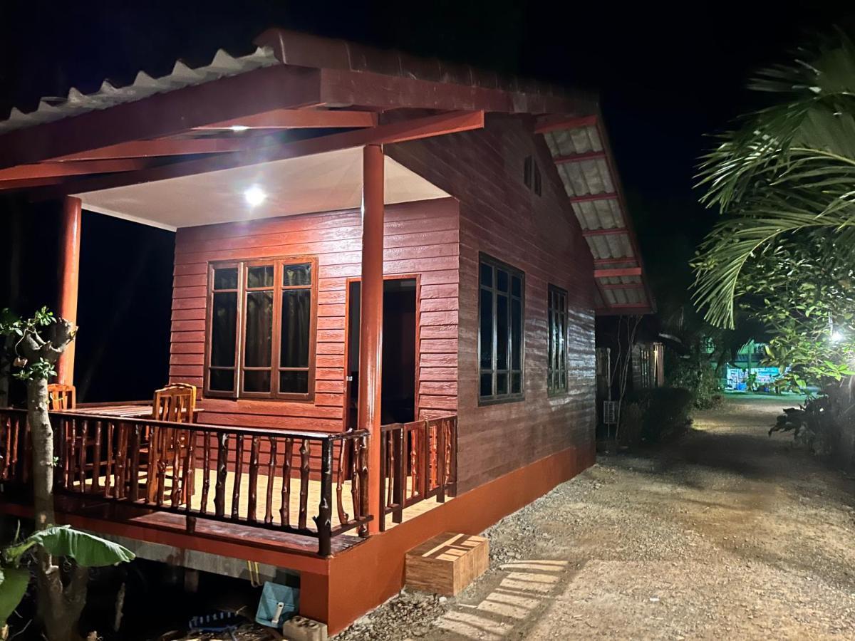 Suchanaree@Laemngop Trat Exterior photo