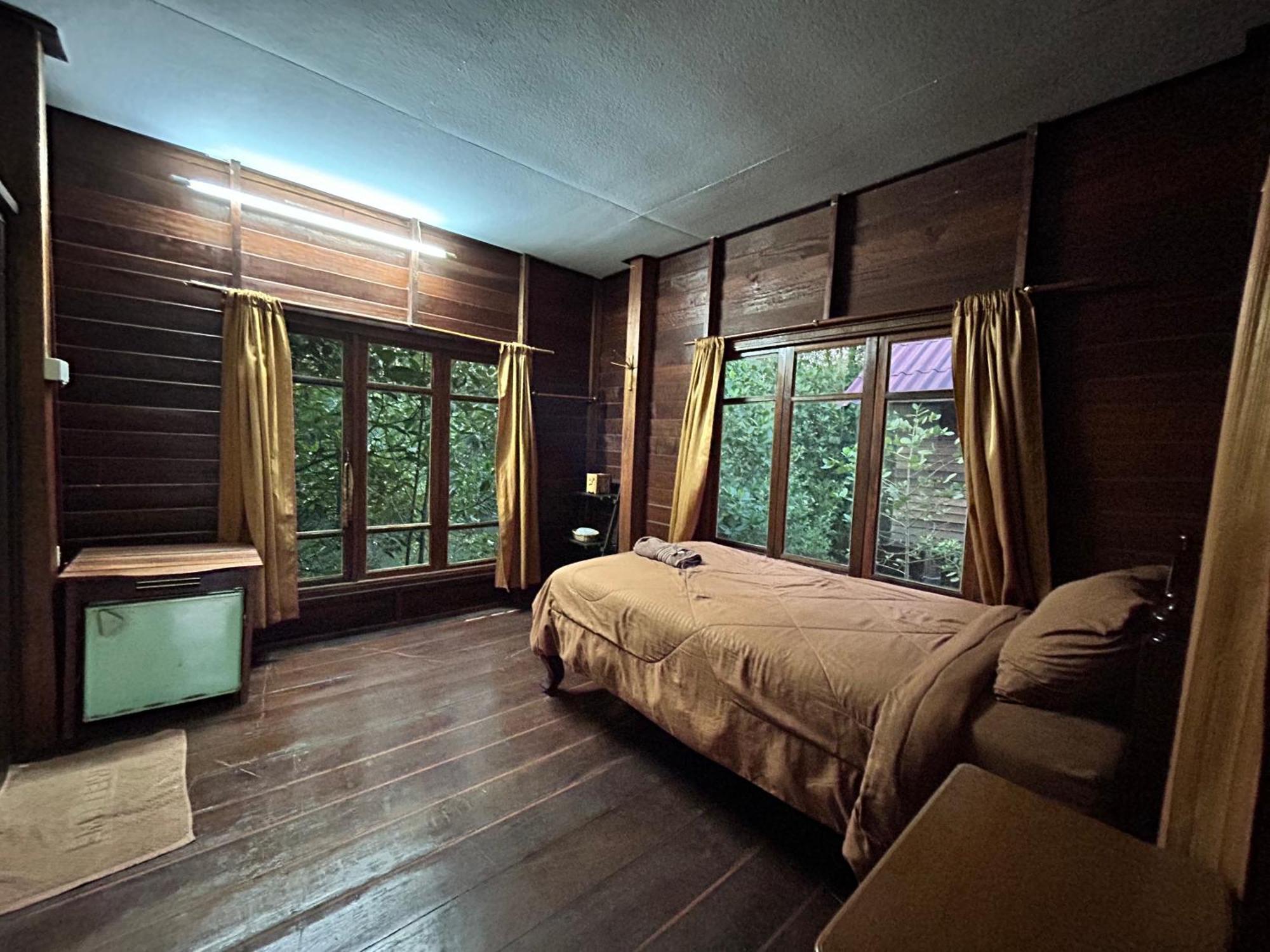 Suchanaree@Laemngop Trat Exterior photo