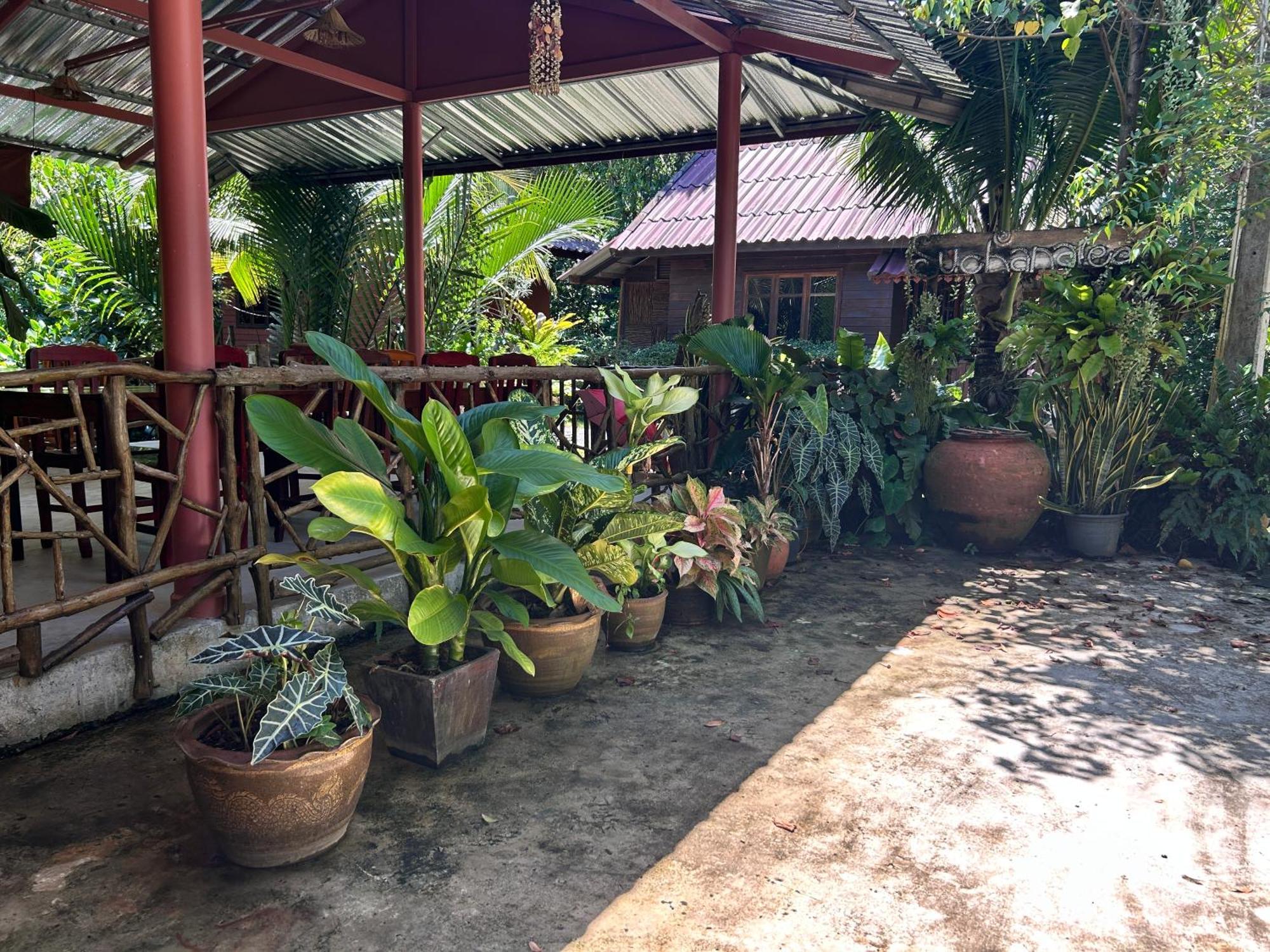 Suchanaree@Laemngop Trat Exterior photo