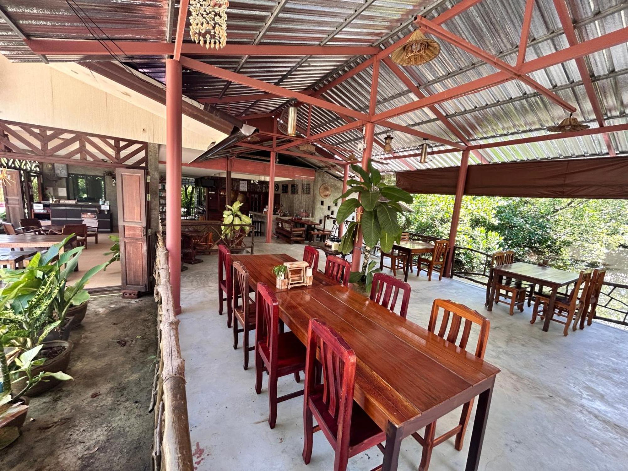 Suchanaree@Laemngop Trat Exterior photo