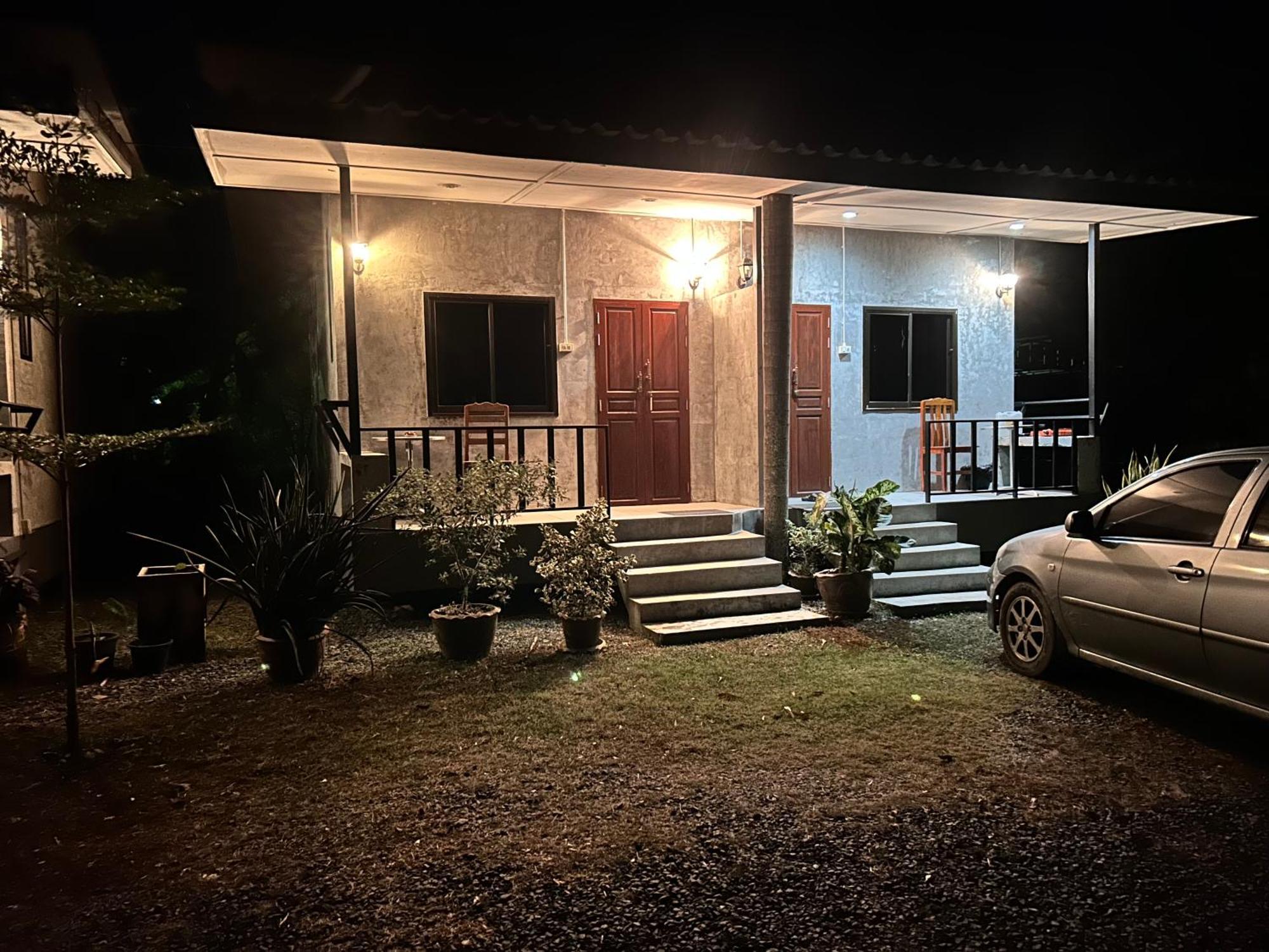 Suchanaree@Laemngop Trat Exterior photo